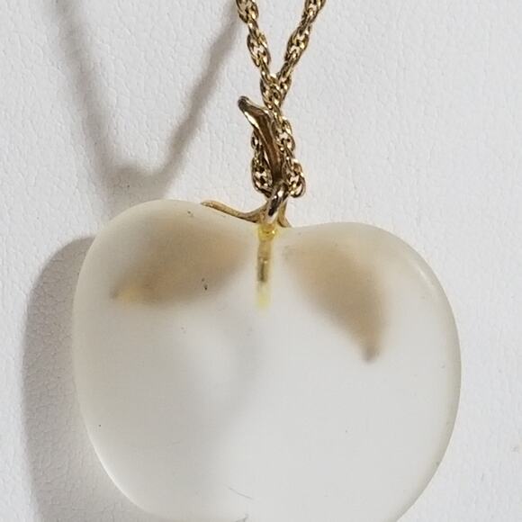 Avon gold tone clear apple 22"-1 1/2" wide pendant 1.1401 - Picture 3 of 8